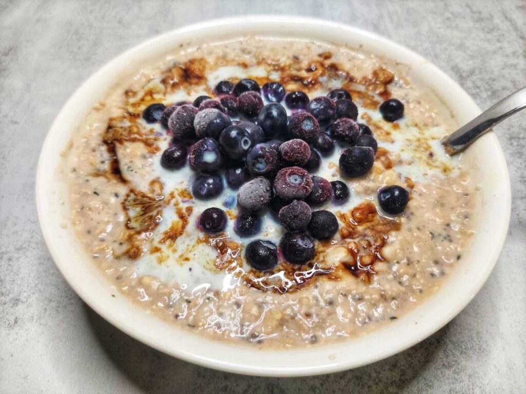 10 High Protein Breakfasts Under 400 Calories 10. high protein oatmeal
